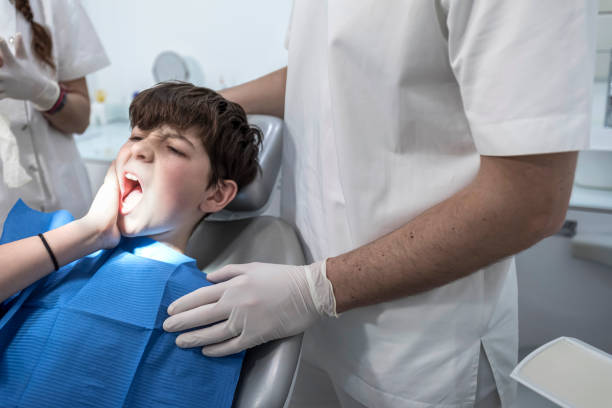 Best Emergency Treatment for Dental Infections or Abscesses in Desnso, CA